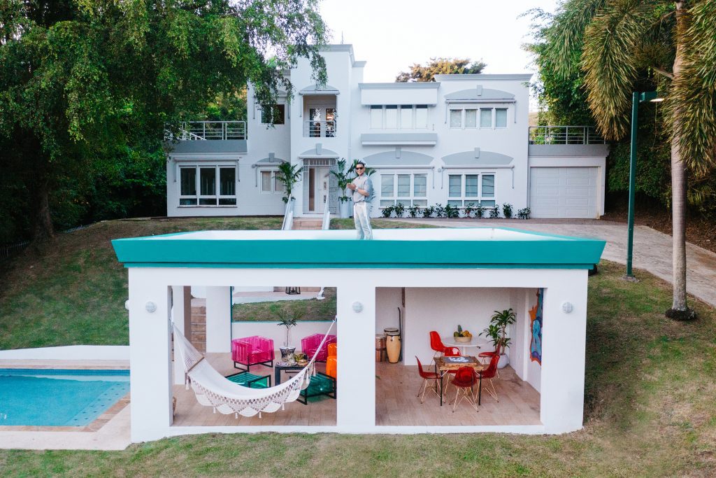 Daddy Yankee Airbnb photo by Eric Rojas