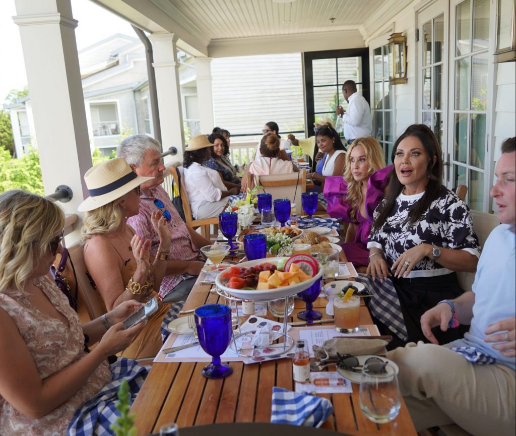 LeeAnne Locken, Vanessa Gordon