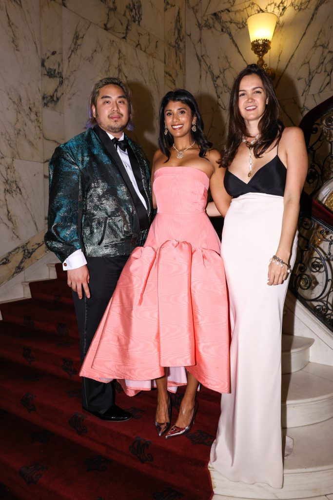 Bach Mai, Young Fellows Benefit Chairman Anita Saggurti, and Mercedes de Guardiola; photo: Matteo Prandoni/BFA.com