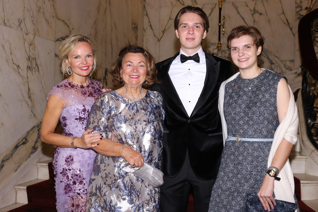 Monika McLennan, Bibi Bozena, James McLennan, and Annabelle McLennan; photo: Matteo Prandoni/BFA.com