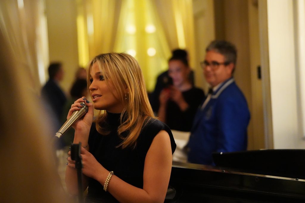 Gwyneth Giangrande attends Lifeline New York For A Benefit Dinner At The Lotos Club