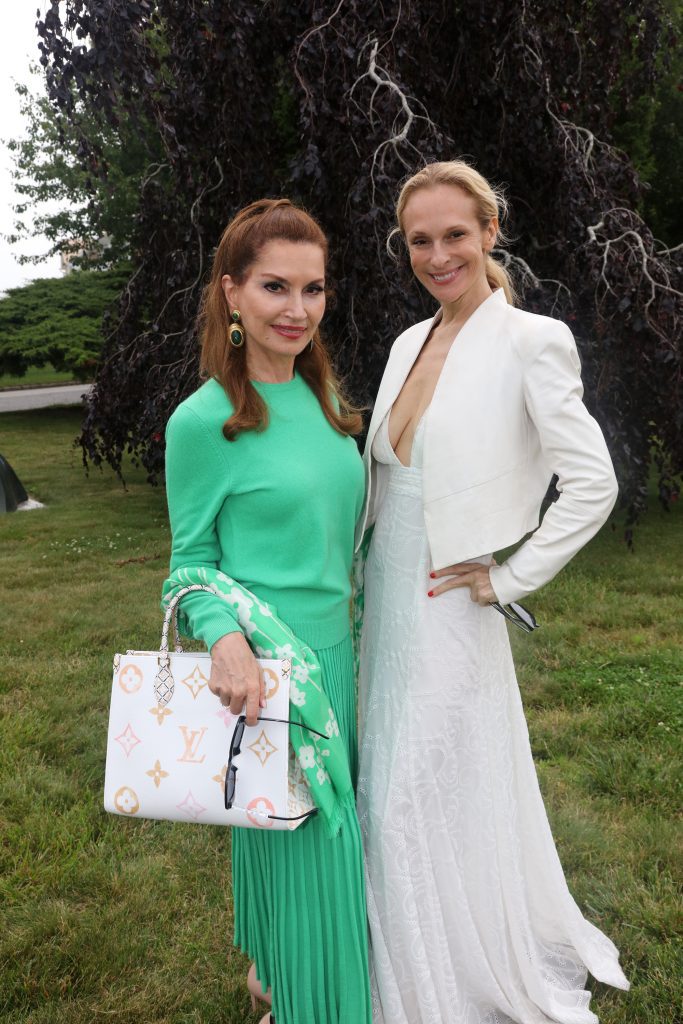 Jean Shafiroff, Consuela Vanderbilt Get Wild Benefit