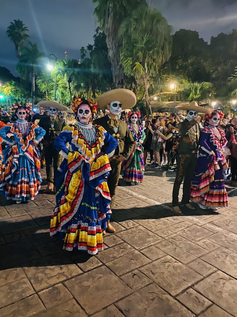 Las Animas, Hanal Pixan in MéridaNoche de Catrinas Catrinas Parade