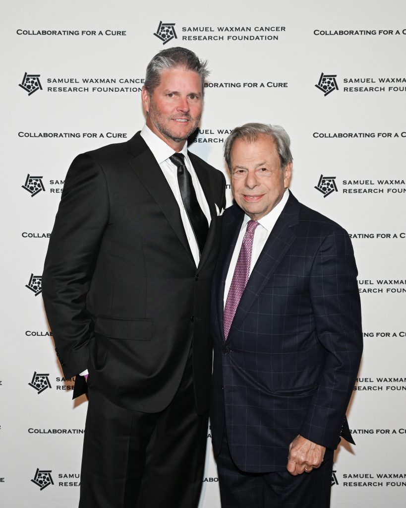 Collaborating for a Cure Mike Rawls, Samuel Waxman